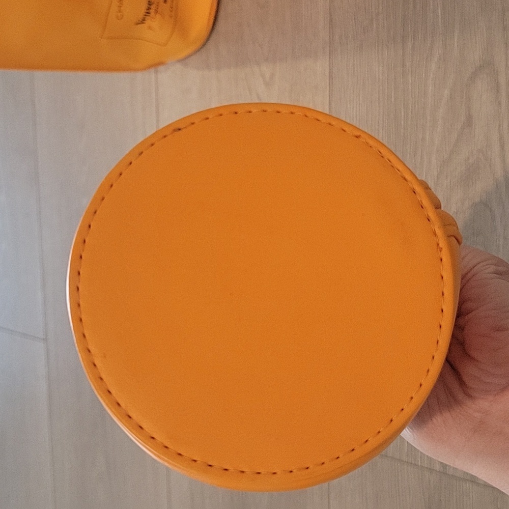 Veuve Cliquot Bottle Sleeve and Carrying bag - Picture 3 of 5